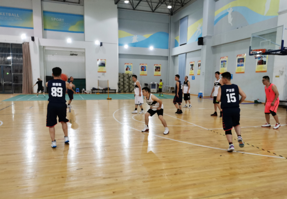 z6尊龙官方网站VS意格供暖 2019篮球友谊赛